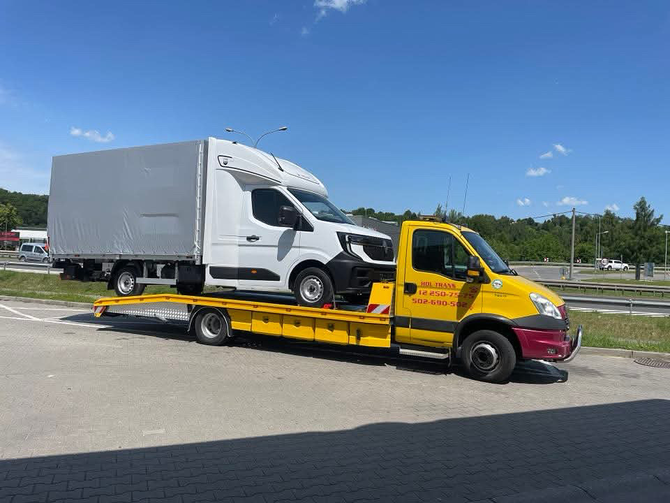 C57D4DF0-9417-4EF2-8B50-8E59D878C727